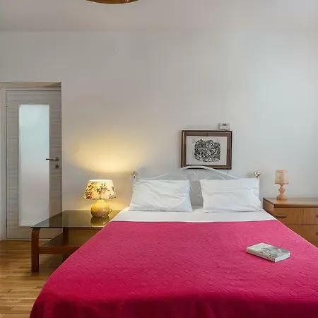 Lala & Nina * Banjole